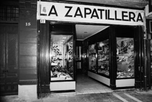 Comercios centenarios: La Zapatillera